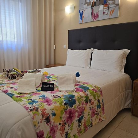 Lc'S Guesthouse Lagos Ngoại thất bức ảnh