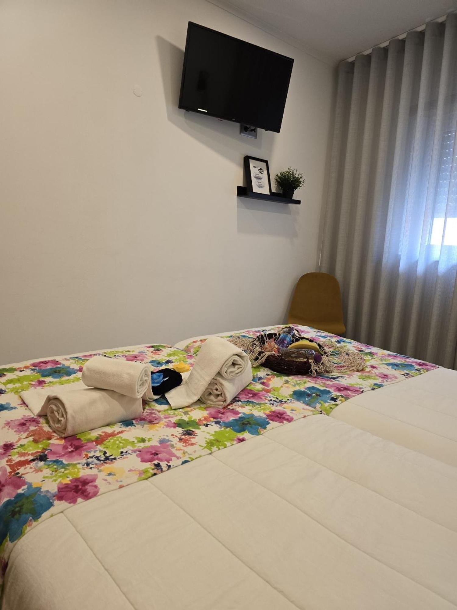 Lc'S Guesthouse Lagos Ngoại thất bức ảnh